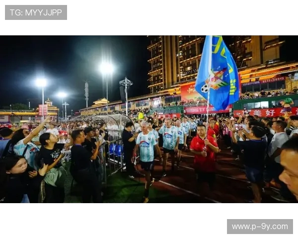 乔大爷化身传奇足球教练带领草根球队逆袭登顶全国冠军 乔大爷化身传奇足球教练带领草根球队逆袭登顶全国冠军